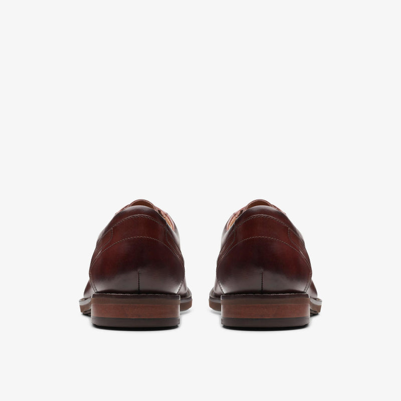 [26168323] MENS CLARKS UN HUGH LACE