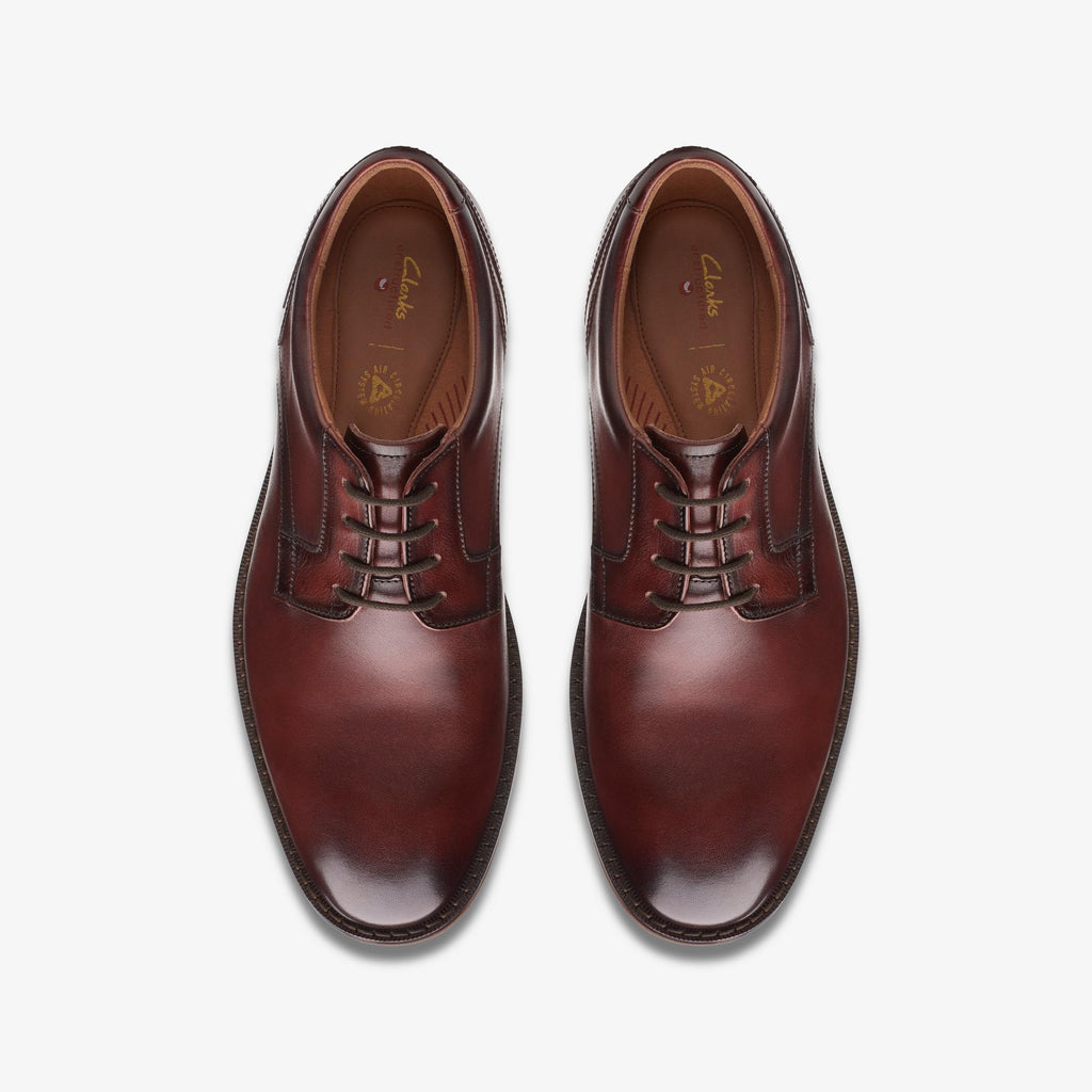 [26168323] MENS CLARKS UN HUGH LACE
