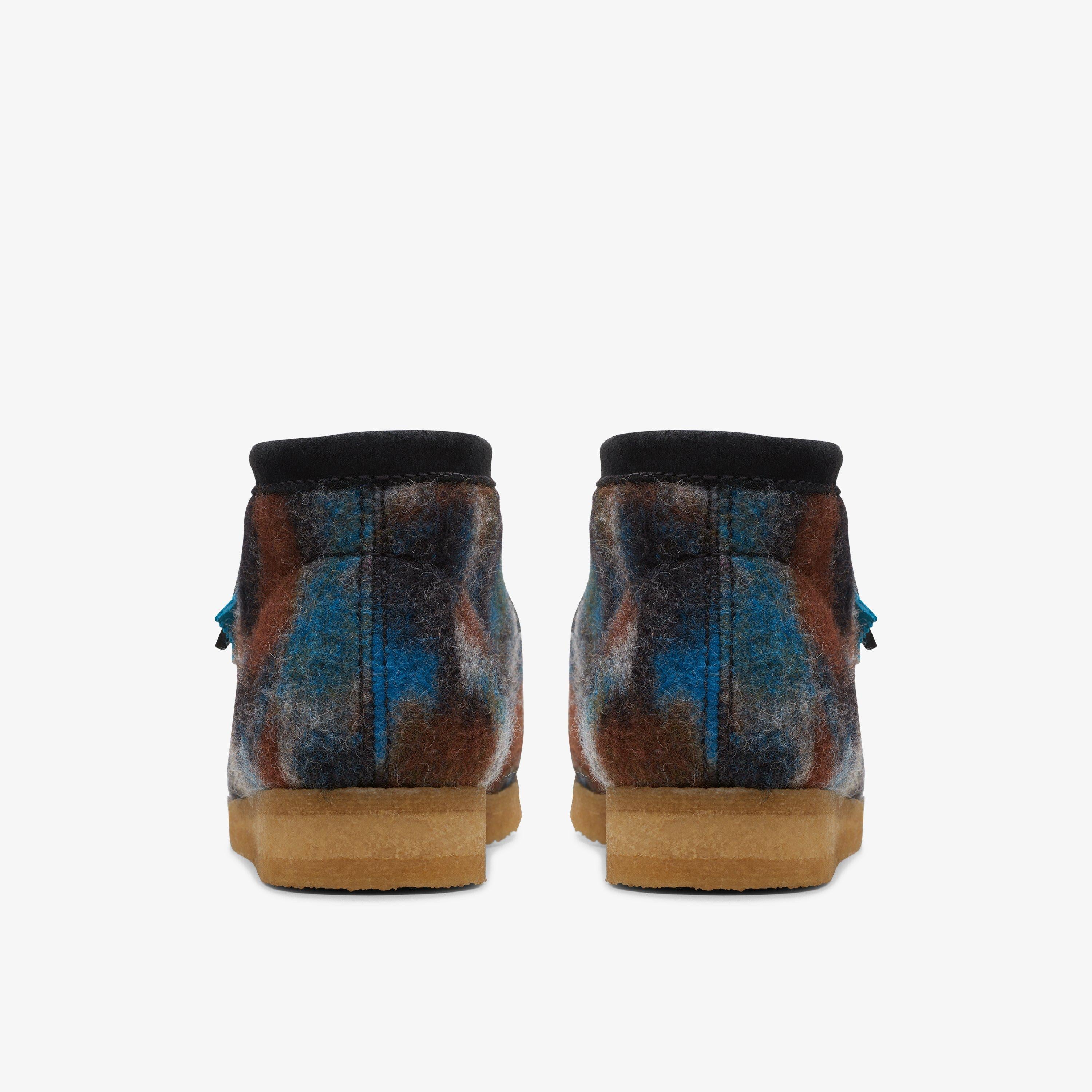 [26168813] MENS CLARKS WALLABEE BOOT