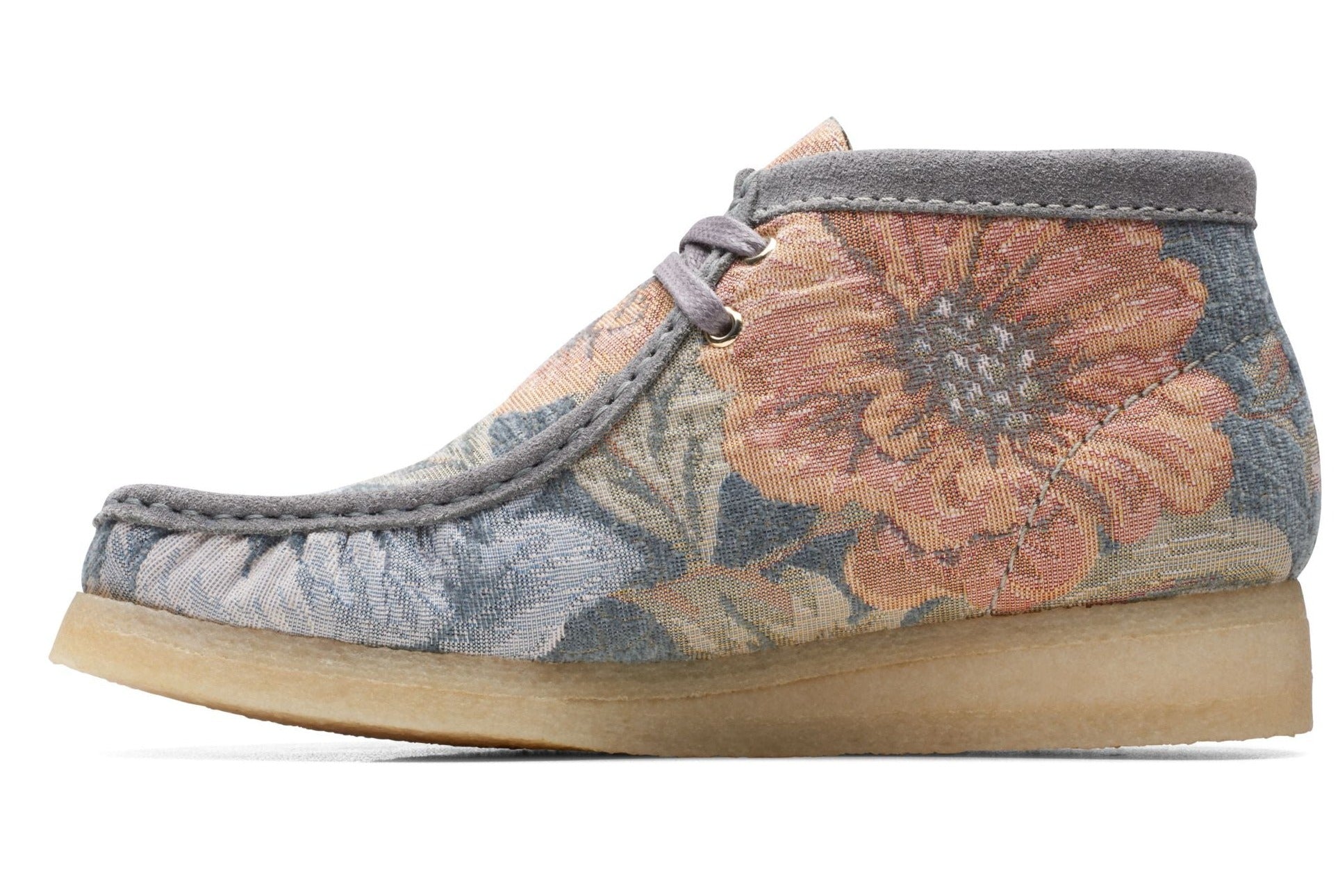 [26169842] Womens Clarks WALLABEE BOOT BLUE FLORAL