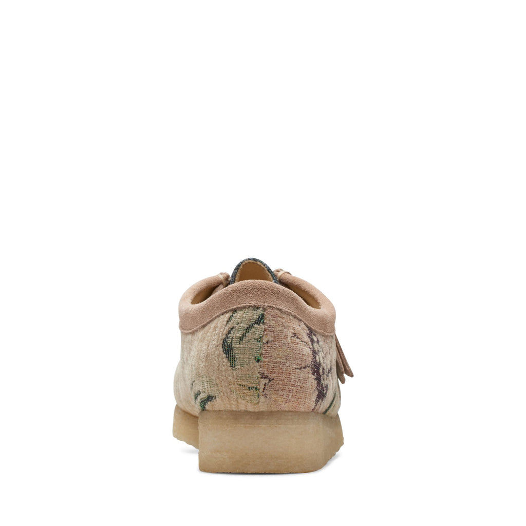[26169916] WOMENS CLARKS WALLABEE.