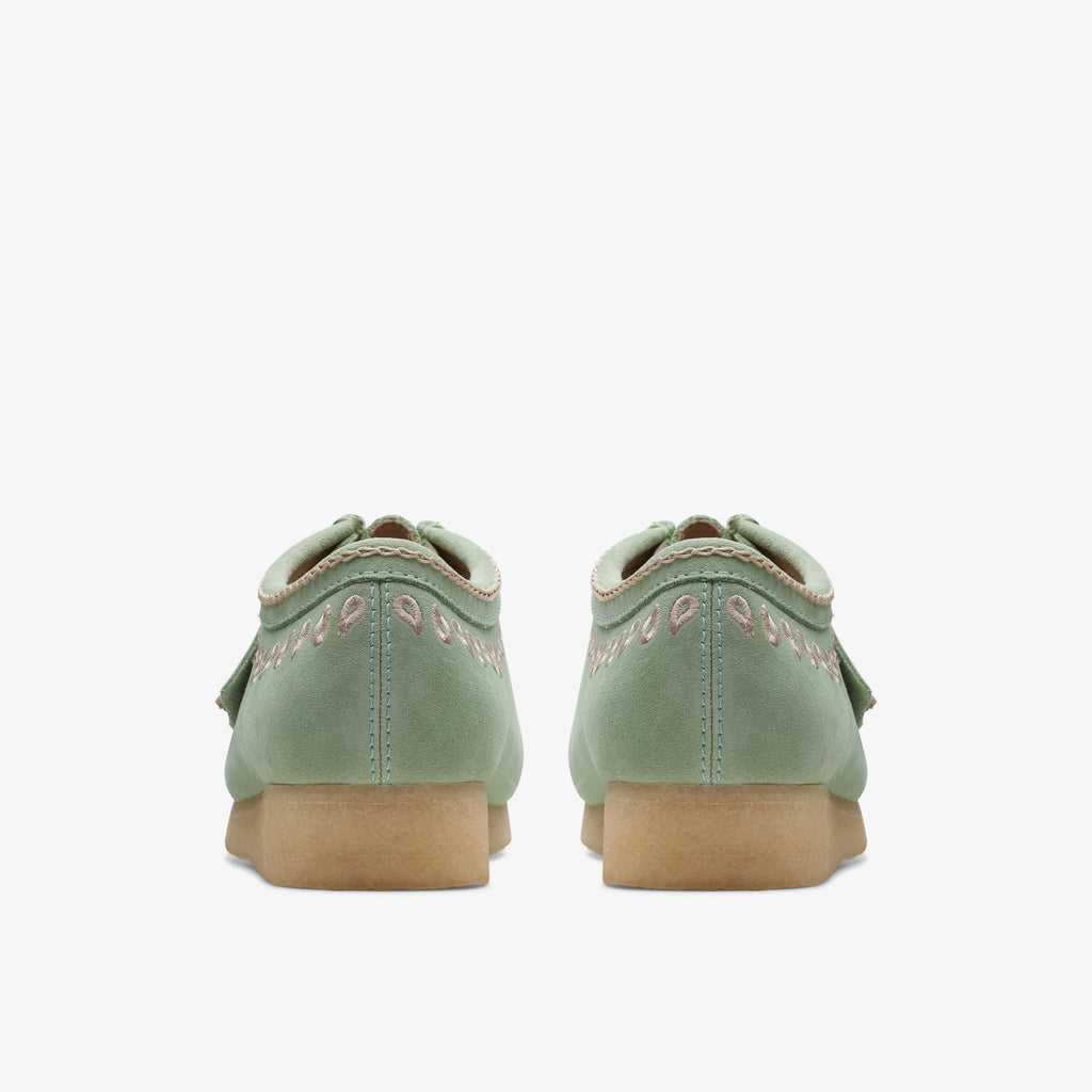 [26172073] Mens CLARKS WALLABEE - GREEN EMBROIDERY