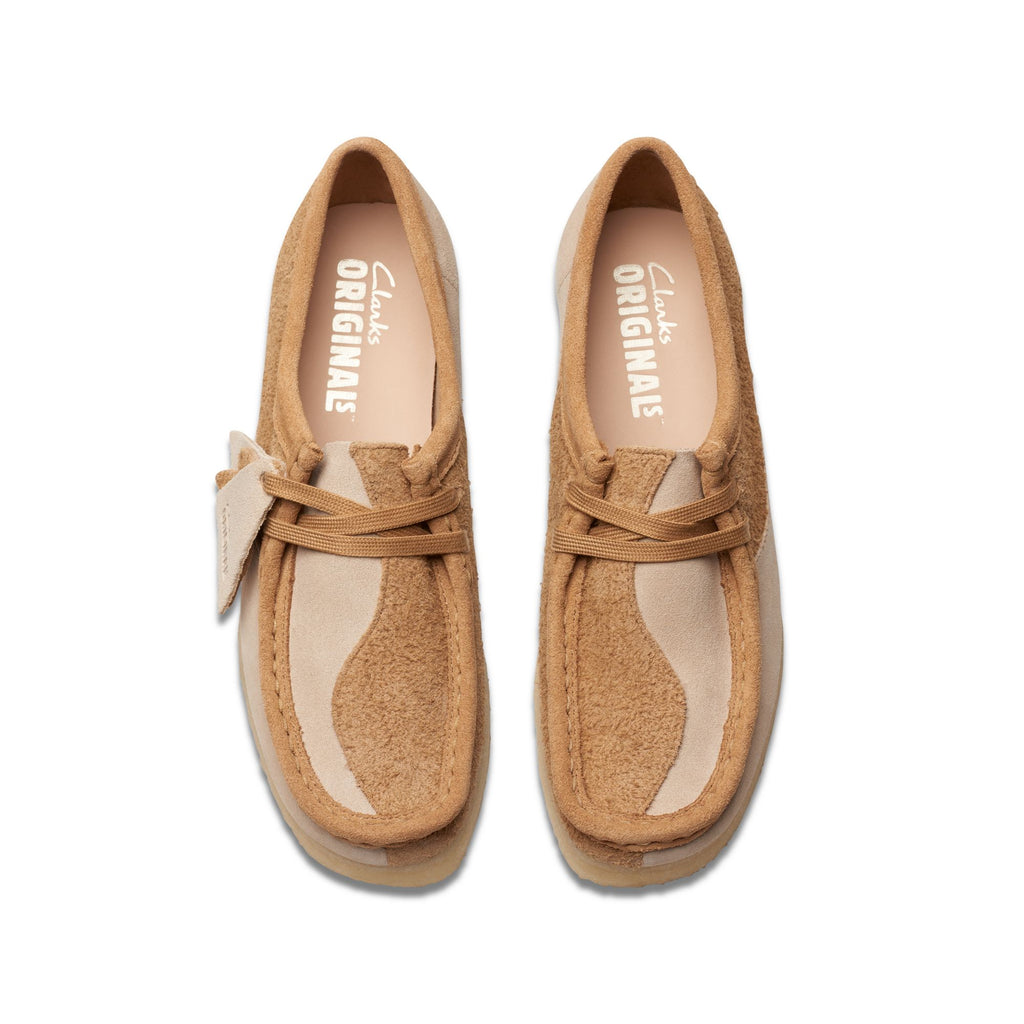 [26176524] WOMENS CLARKS WALLABEE MID TAN COMBI