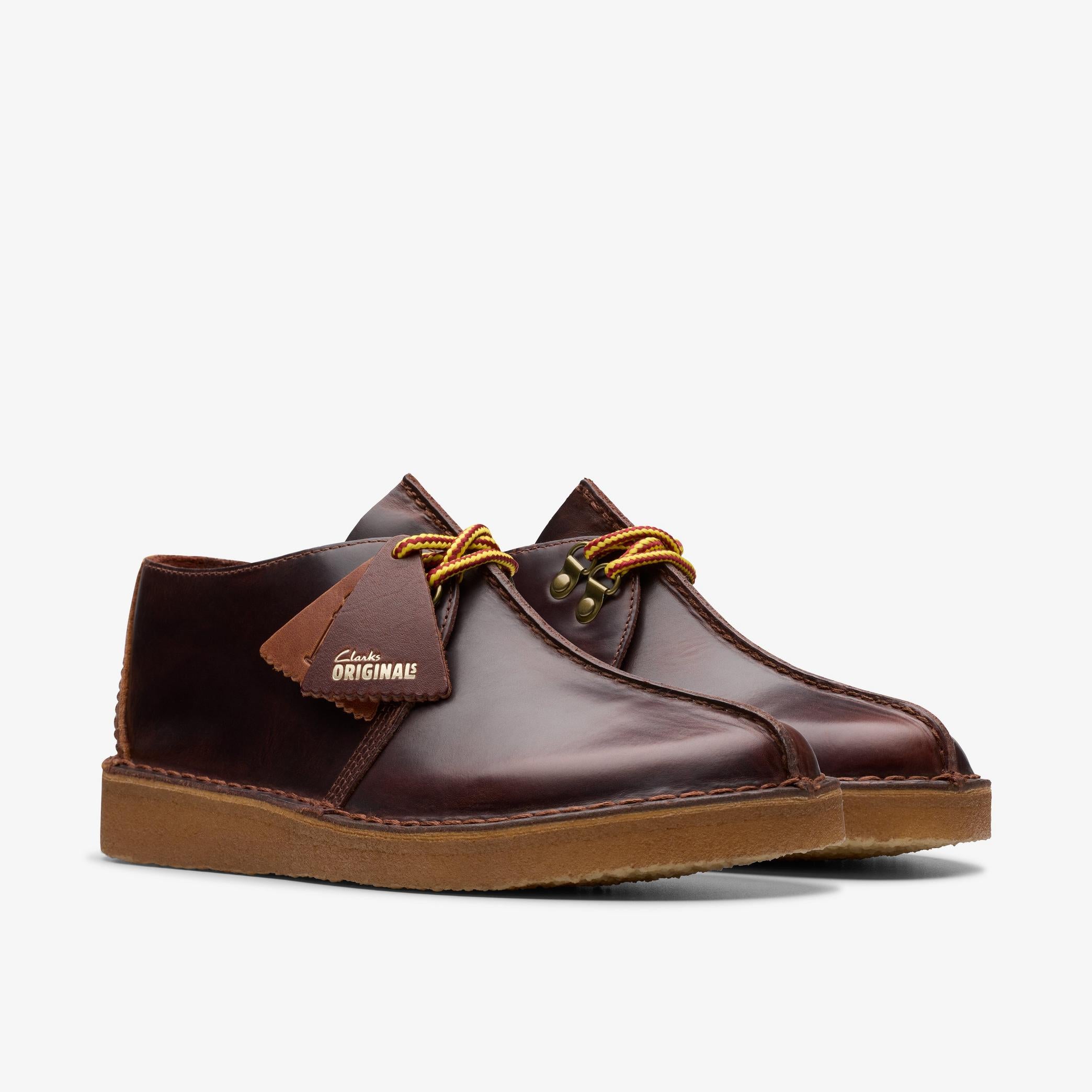 [26178208] MENS CLARKS DESERT TREK HIKER