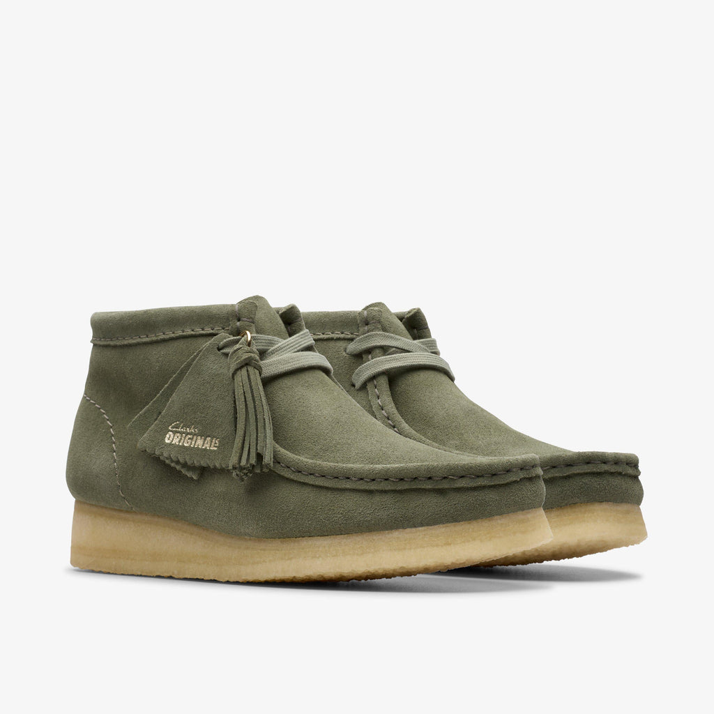 [26179160] WOMENS CLARKS WALLABEE BOOT KHAKI/GREEN SDE