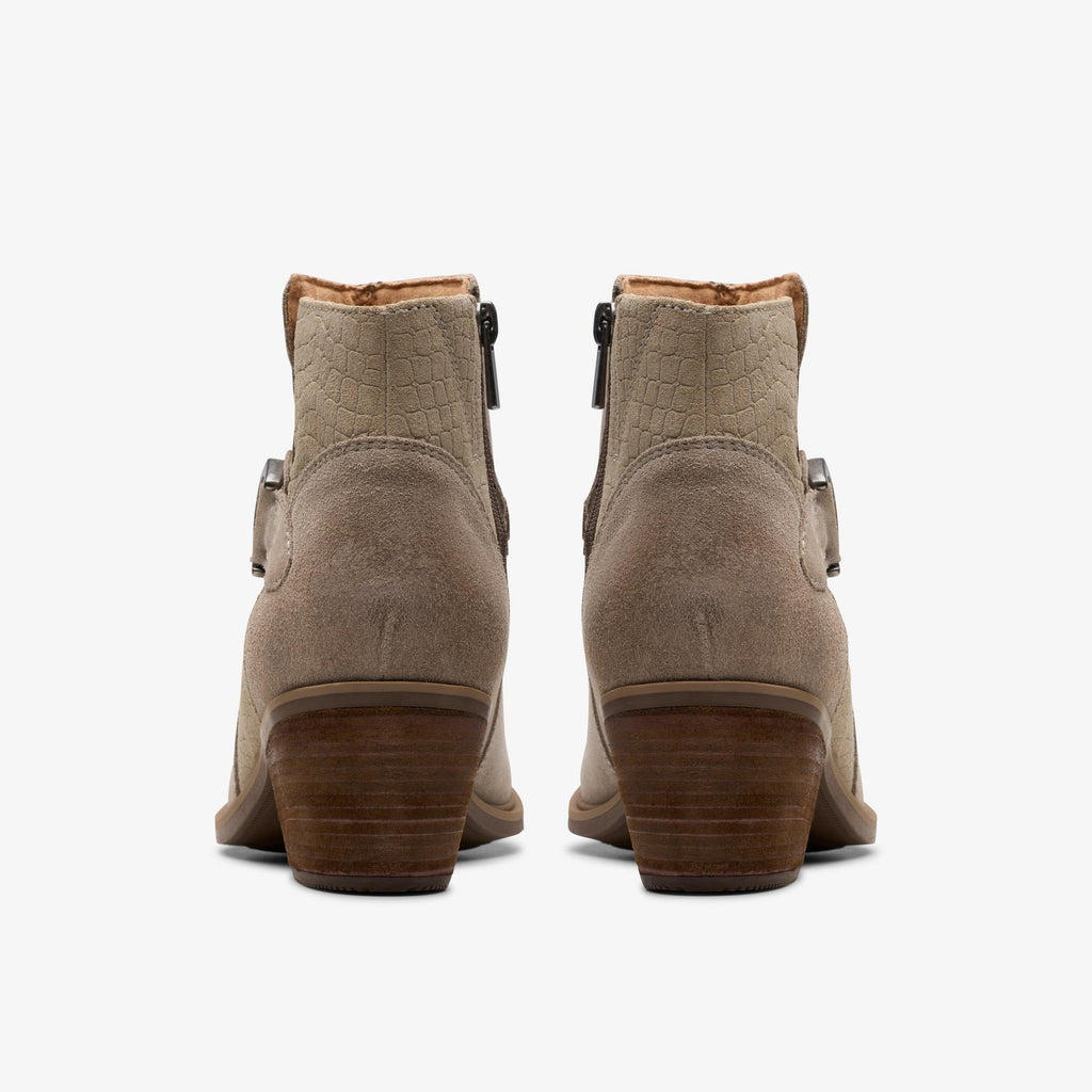 [26179802] WOMENS CLARKS NEVA BUCKLE