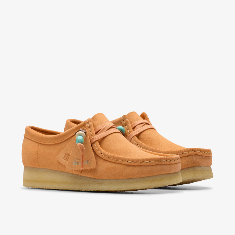 [26180671] WOMENS CLARKS WALLABEE.