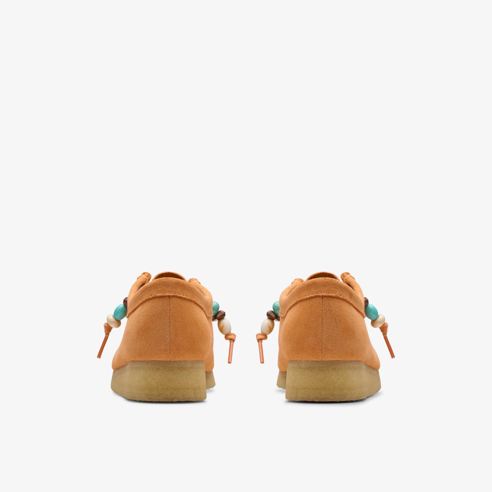 [26180671] WOMENS CLARKS WALLABEE.
