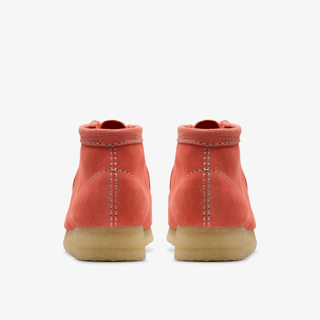 [26181112] WOMENS CLARKS WALLABEE BOOT.