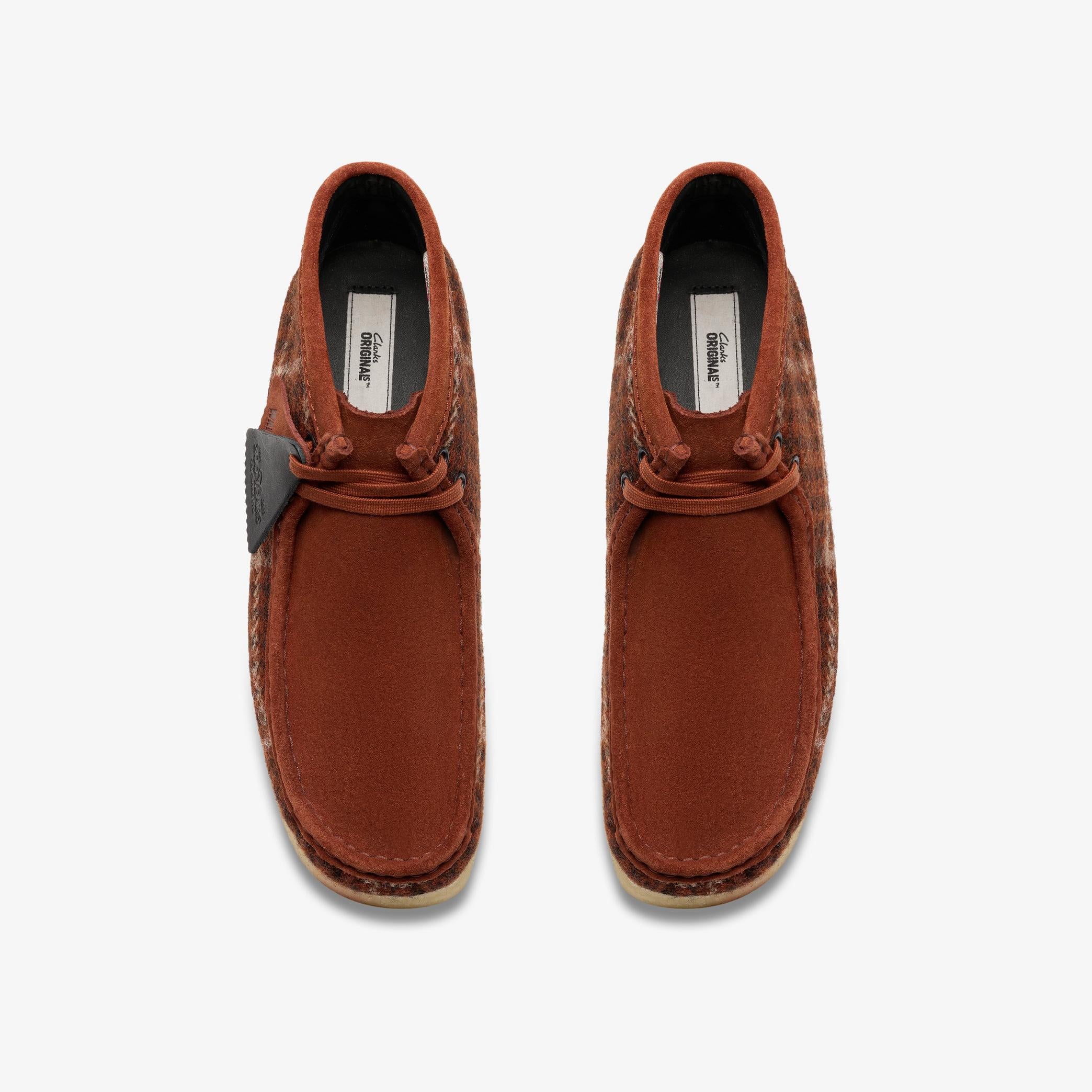 [26182793] MENS CLARKS WALLABEE BOOT