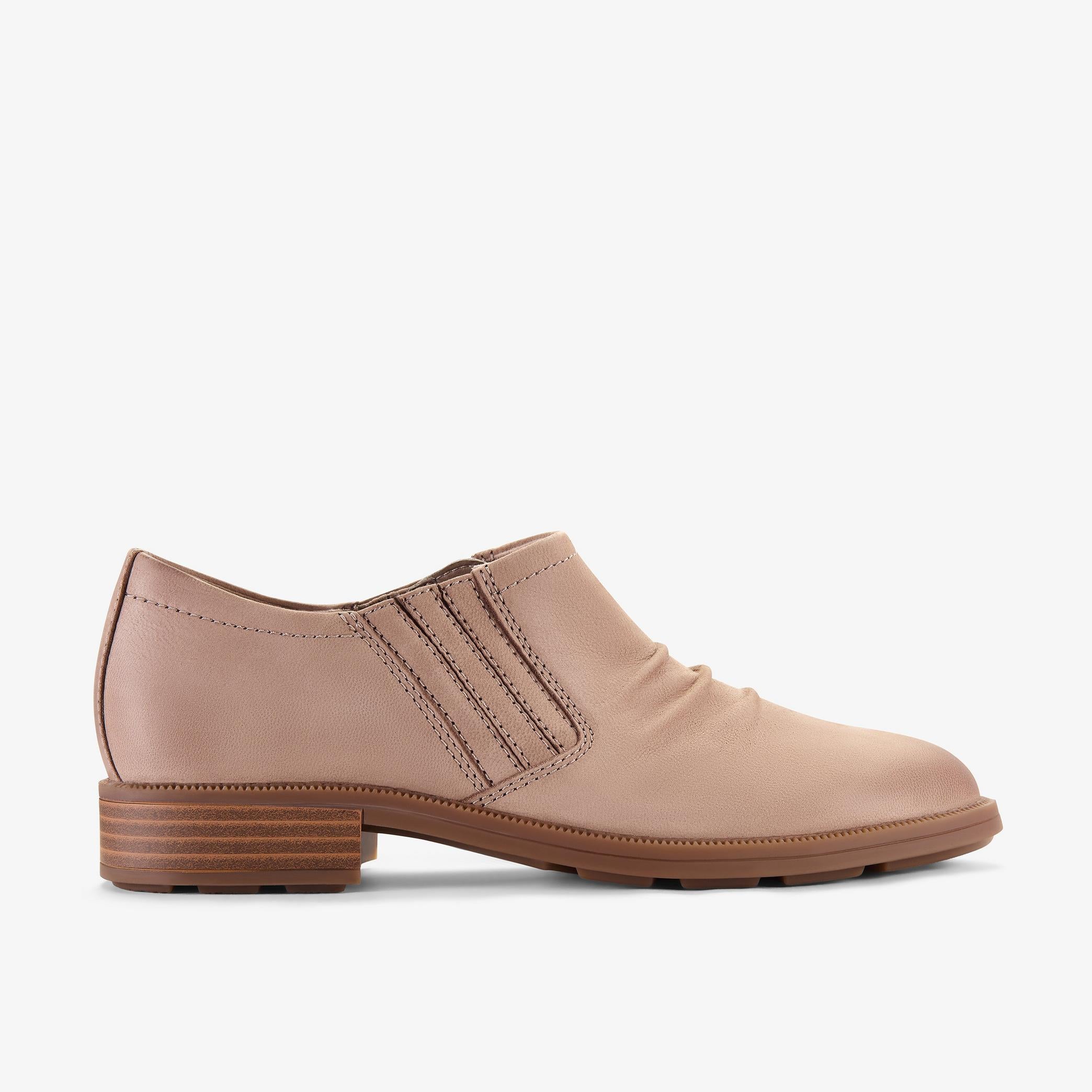 [26184065] WOMENS CLARKS ADALYNN EZRA