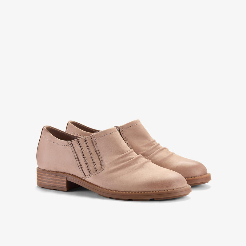 [26184065] WOMENS CLARKS ADALYNN EZRA