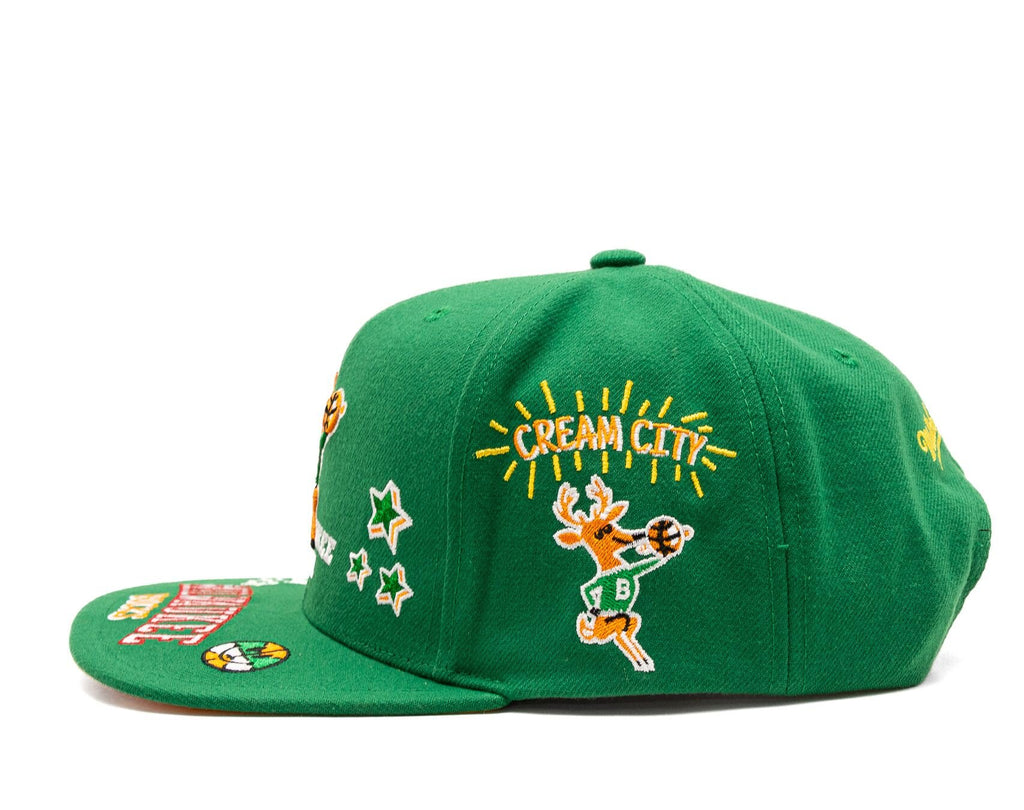 Mens MITCHELL & NESS NBA ALL OUT SNAPBACK HWC BUCKS