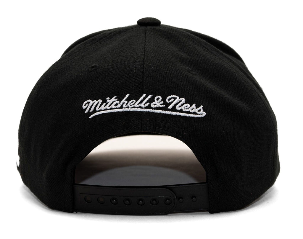 MENS MITCHELL & NESS NHL ICON GRAIL PRO SNAPBACK BLACKHAWKS - BLACK