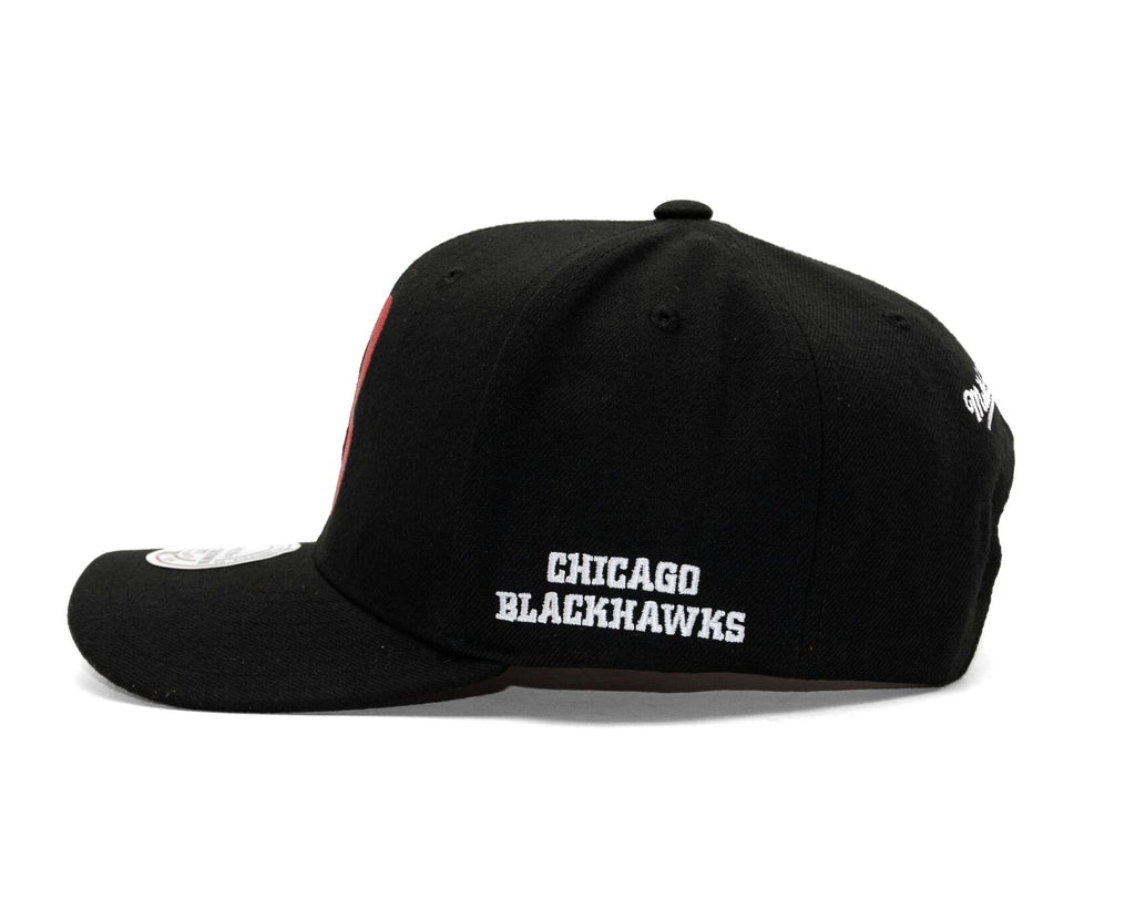 MENS MITCHELL & NESS NHL ICON GRAIL PRO SNAPBACK BLACKHAWKS - BLACK