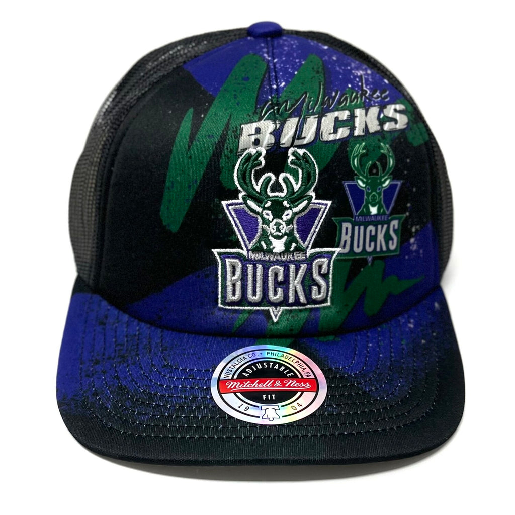 Mens MITCHELL & NESS NBA HYPER TRUCKER SNAPBACK HWC BUCKS