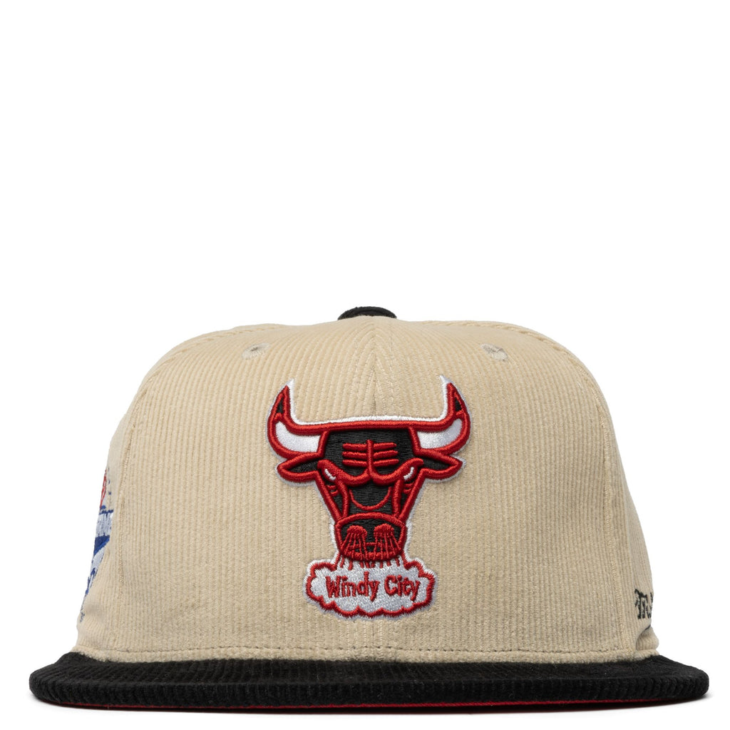 MENS MITCHELL & NESS NBA 2 TONE TEAM CORD FITTED HWC BULLS - OFF WHITE