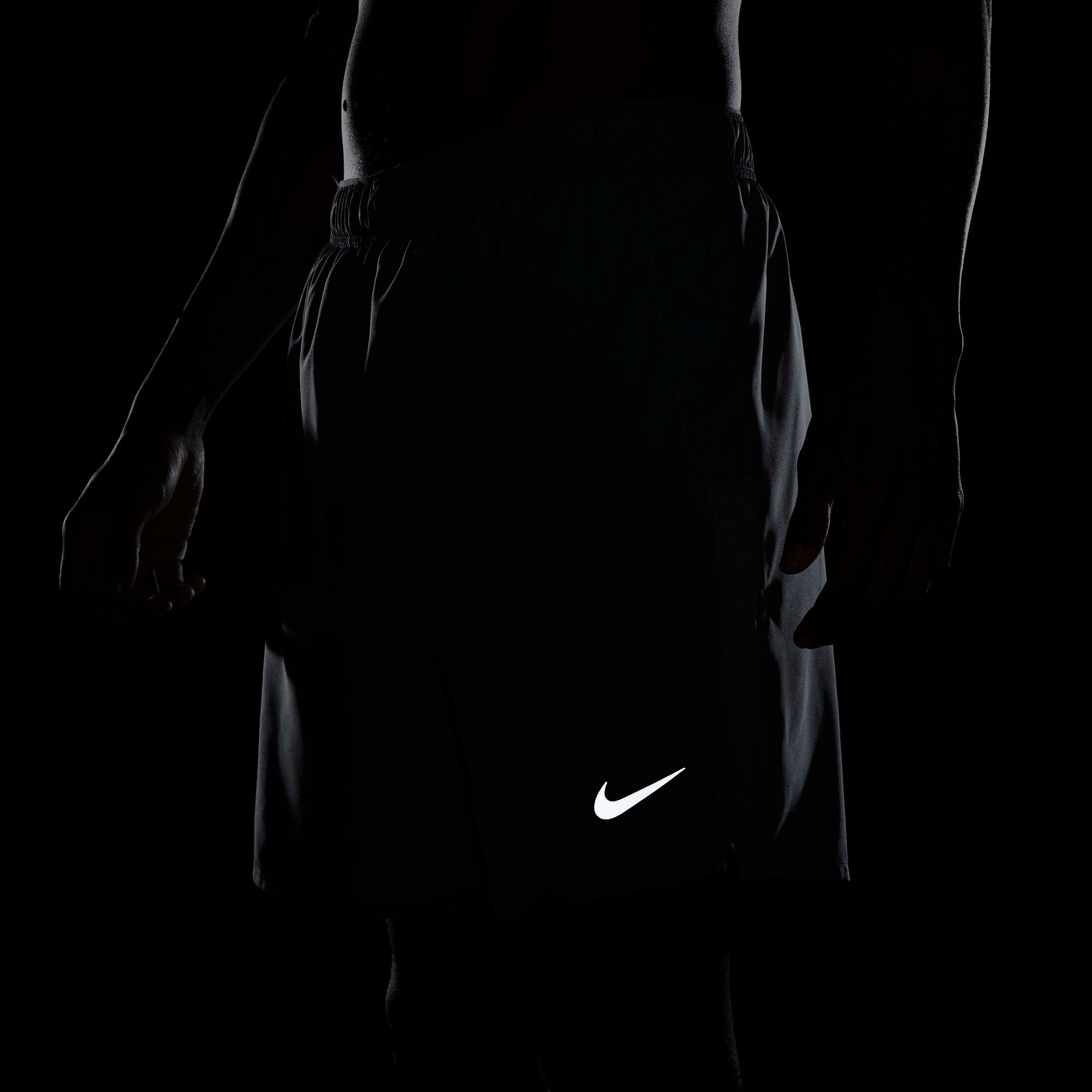 [DV9359-084] MENS NIKE CHALLENGER DRI-FIT 7" BRIEF-LINED RUNNING SHORTS
