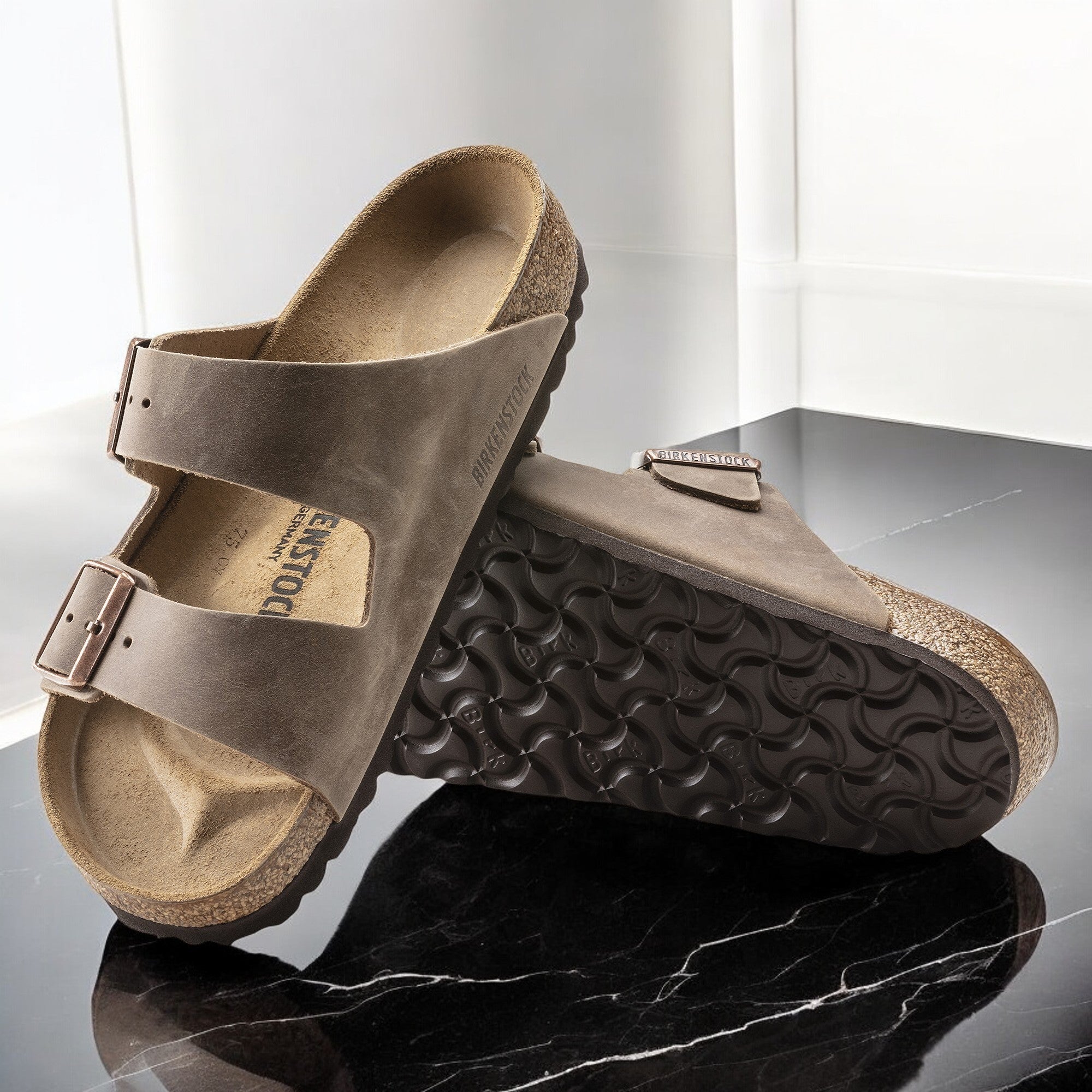 [0352201] Mens Birkenstock ARIZONA (REGULAR WIDTH)