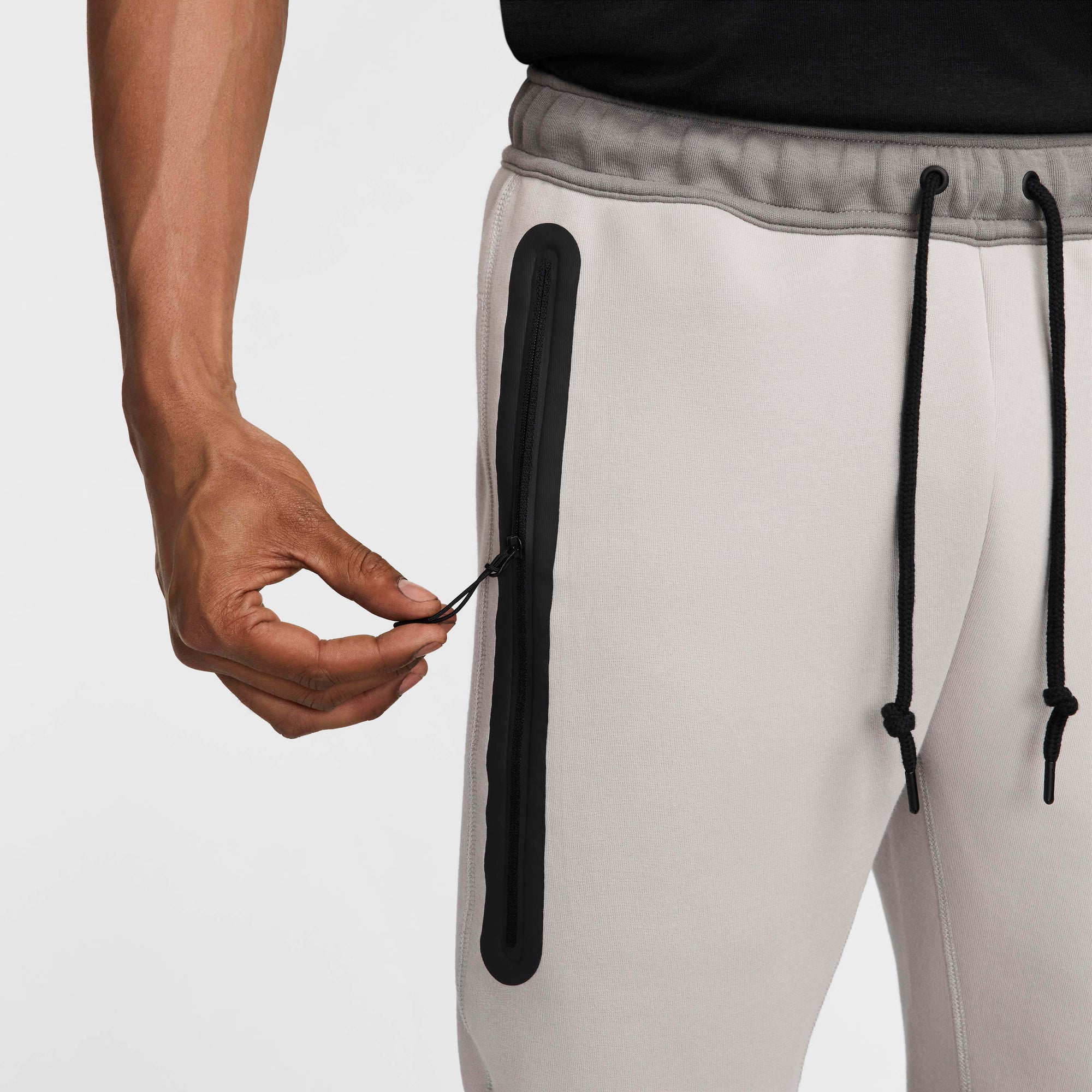 [FB8002-014] MENS NIKE TECH FLEECE JOGGER PANTS