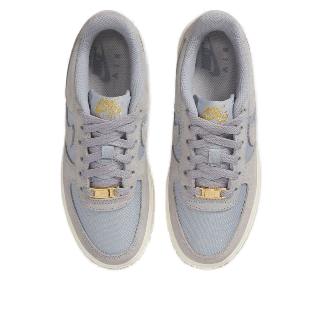 [FZ1022-001] GRADE SCHOOL NIKE AIR FORCE 1 LV8 3 BG 'LIGHT SMOKE'