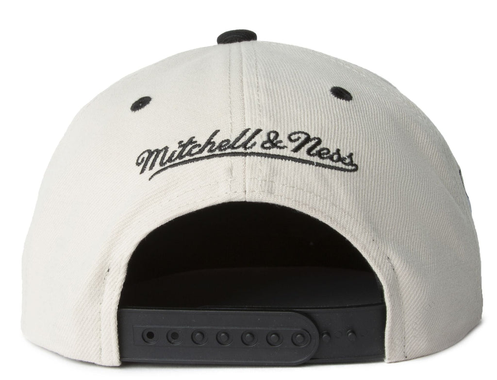 MENS MITCHELL & NESS NBA SAIL 2 TONE SNAPBACK BULLS