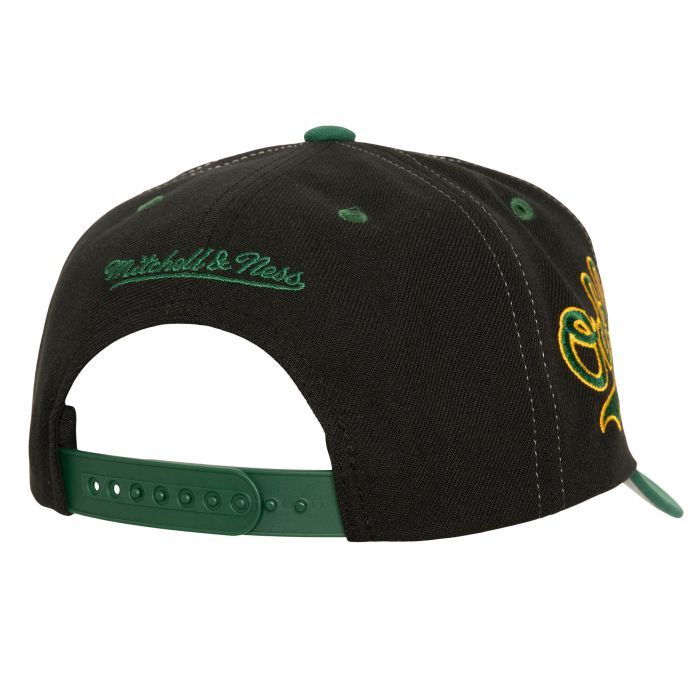 Mens Mitchell & Ness MLB OVERBITE PRO SNAPBACK ATHLETICS