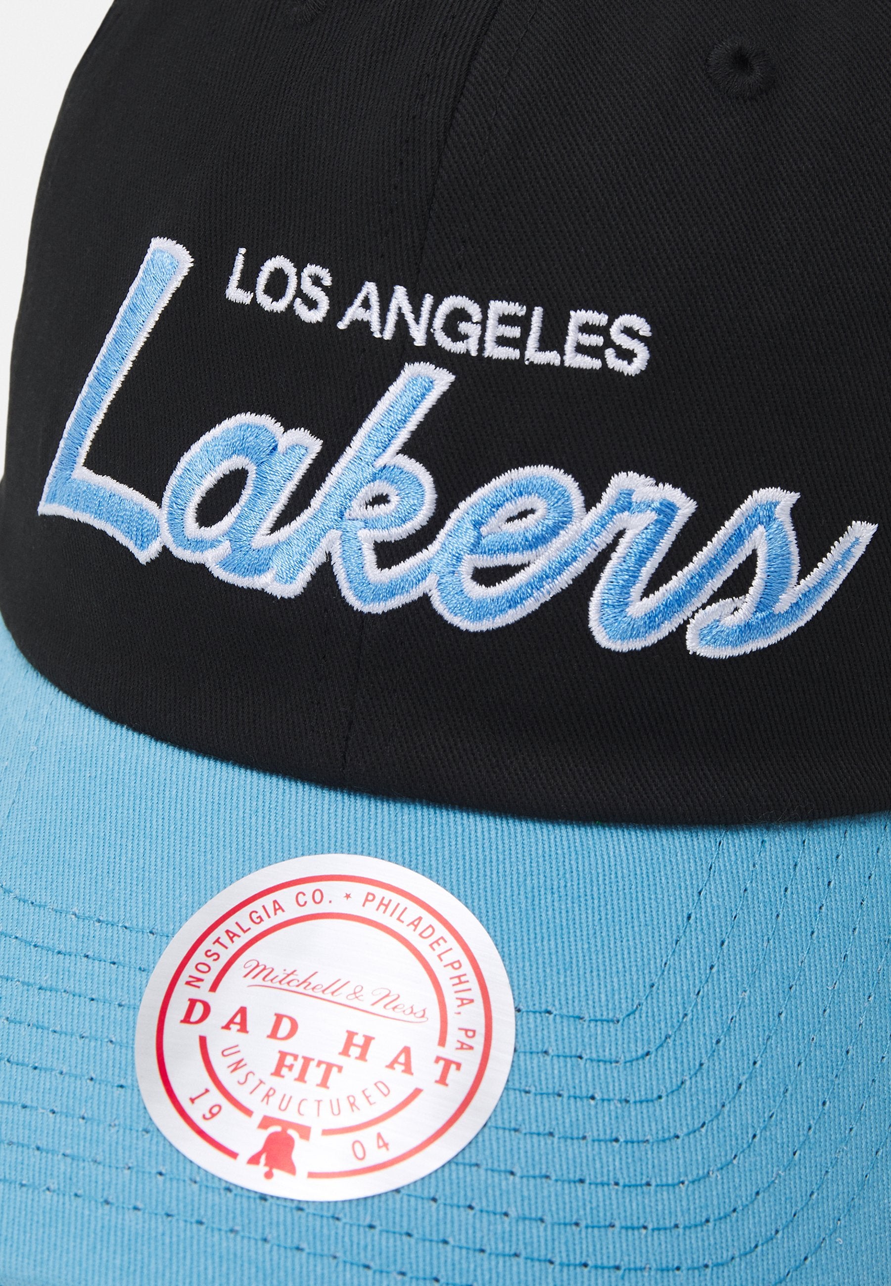 Mens Mitchell & Ness NBA TEAM SCRIPT 2.0 ROY STRAPBACK HWC LAKERS