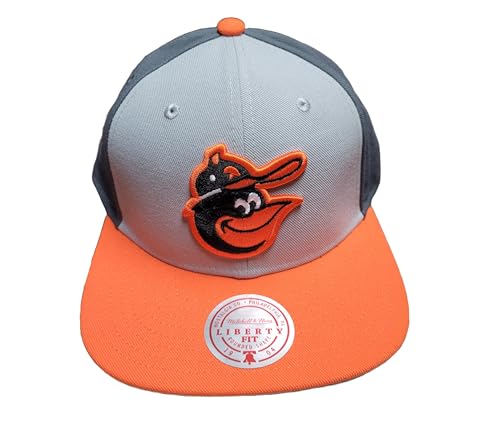 MENS MITCHELL & NESS MLB TRIPLE PLAY LIBERTY SNAPBACK COOP ORIOLES