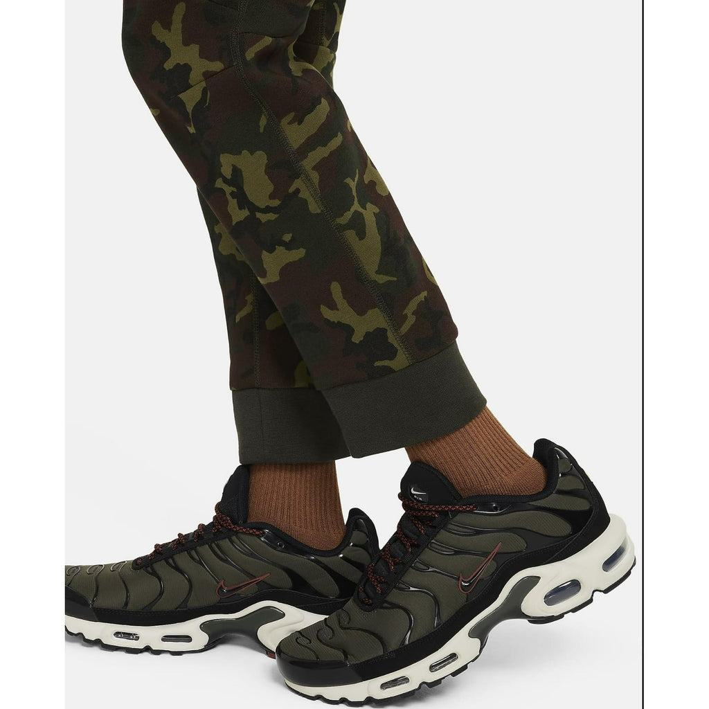 [FN9120-010] YOUTH NIKE SPORTSWEAR TECH FLEECE