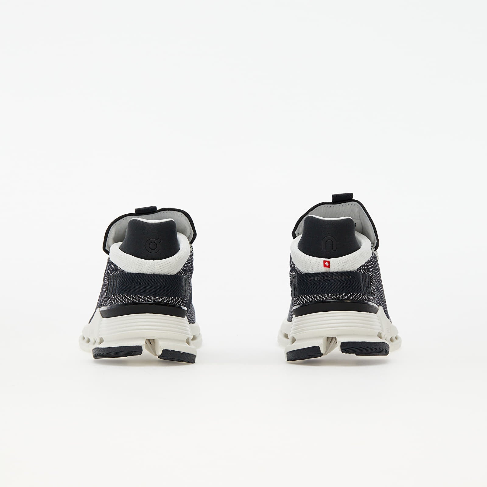 [26.99677] Womens On Running RUNNING CLOUDNOVA 'BLACK WHITE (WOMEN'S)'