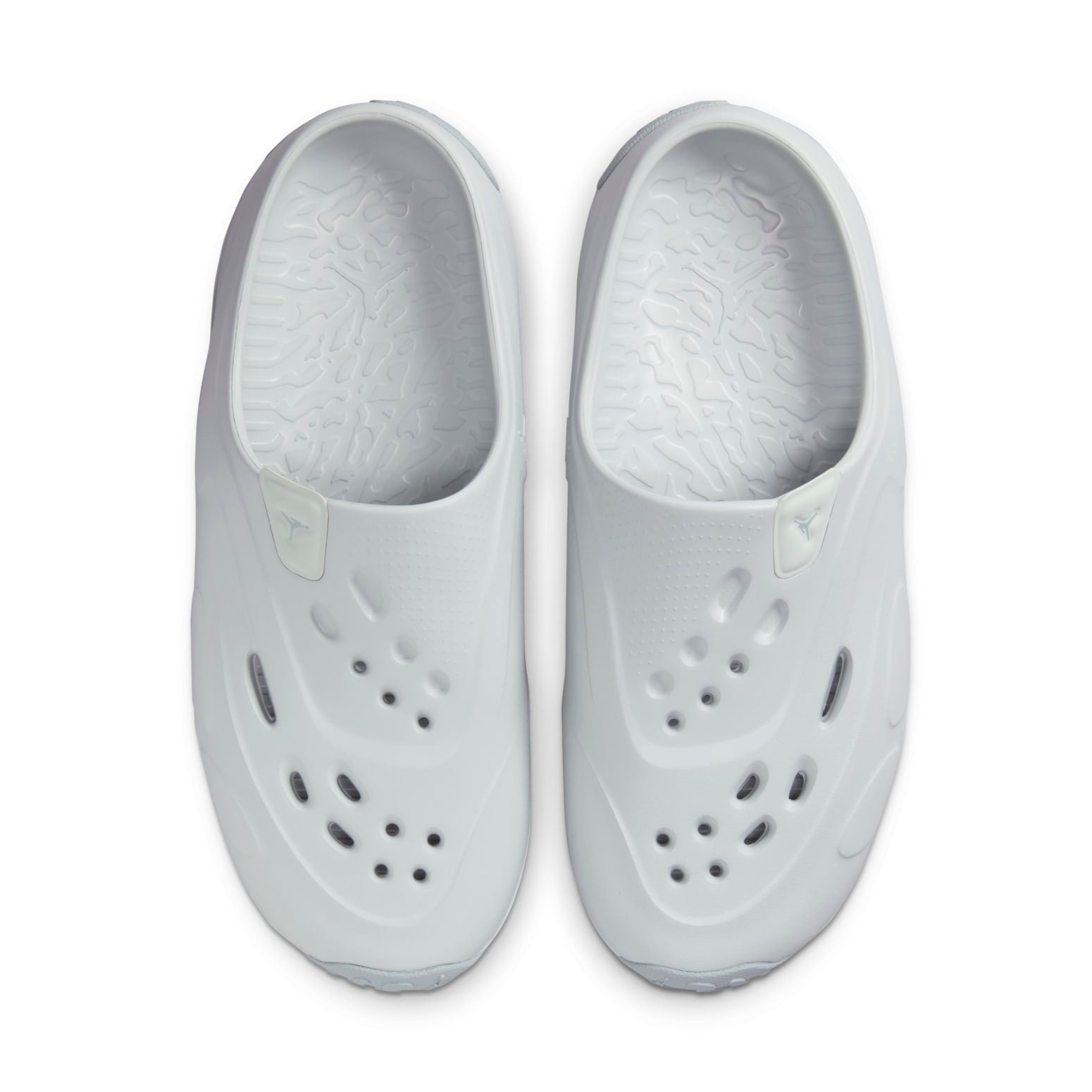 [FQ0227-002] MENS AIR JORDAN ROAM 'LIGHT SILVER LIGHT PUMICE'