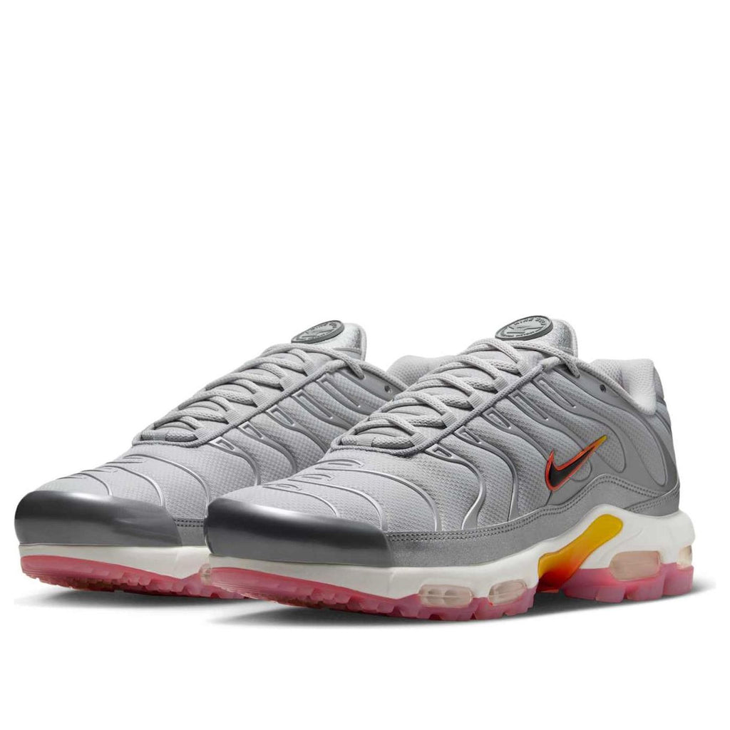 [HJ4518-001] MENS NIKE AIR MAX PLUS G NRG USOPN