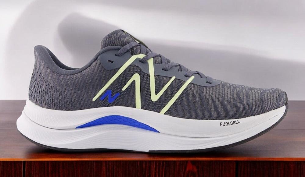 [MFCPRCC4] MENS NEW BALANCE FUELCELL PROPEL V4 'GRAPHITE LIMELIGHT'