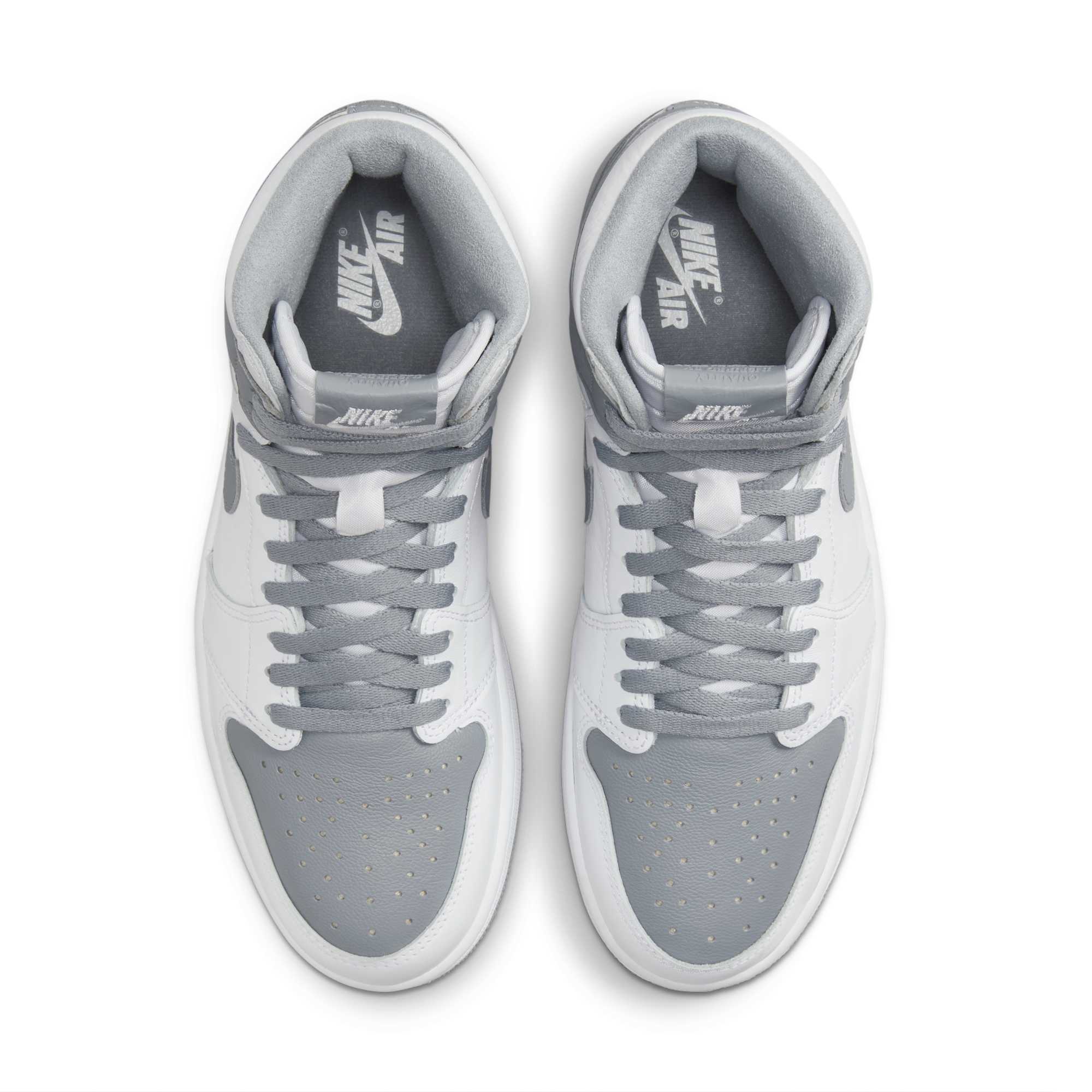 [555088-037] MENS AIR JORDAN RETRO 1 HIGH OG 'STEALTH'