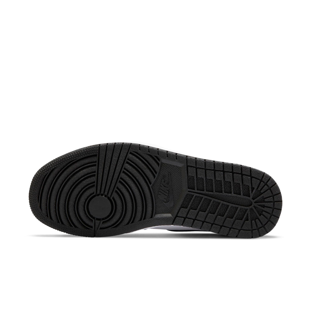 [555088-126] Mens Air Jordan Retro 1 High 'Light Smoke Grey'