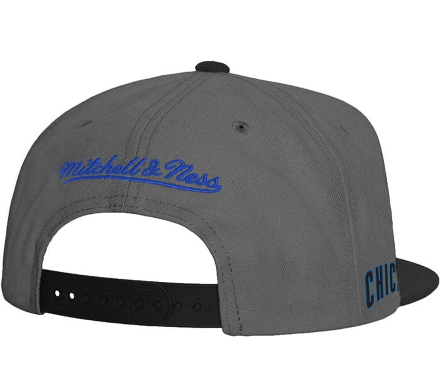 MENS MITCHELL & NESS MLB STORM FRONT SNAPBACK CUBS - GREY