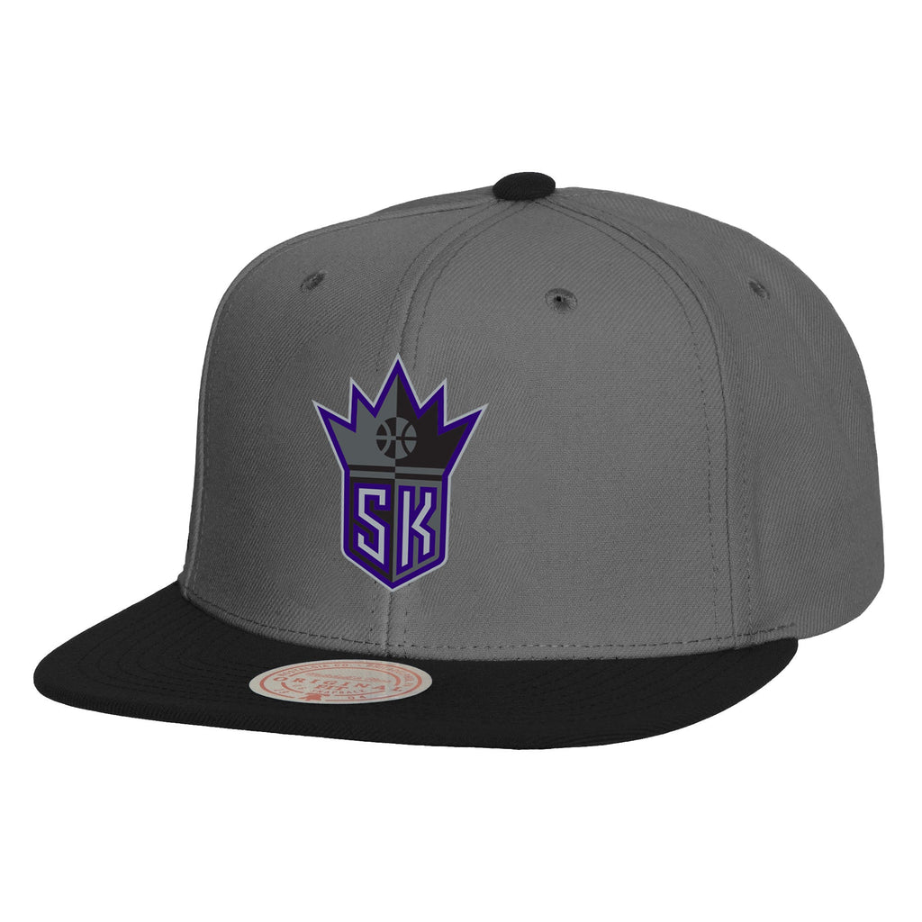 MENS MITCHELL & NESS NBA STORM FRONT SNAPBACK HWC KINGS - GREY