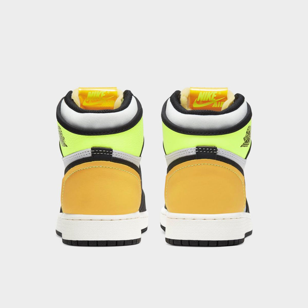 [575441-118] GRADE SCHOOL AIR JORDAN RETRO 1 HIGH OG 'WHITE BLACK VOLT UNIVERSITY GOLD'
