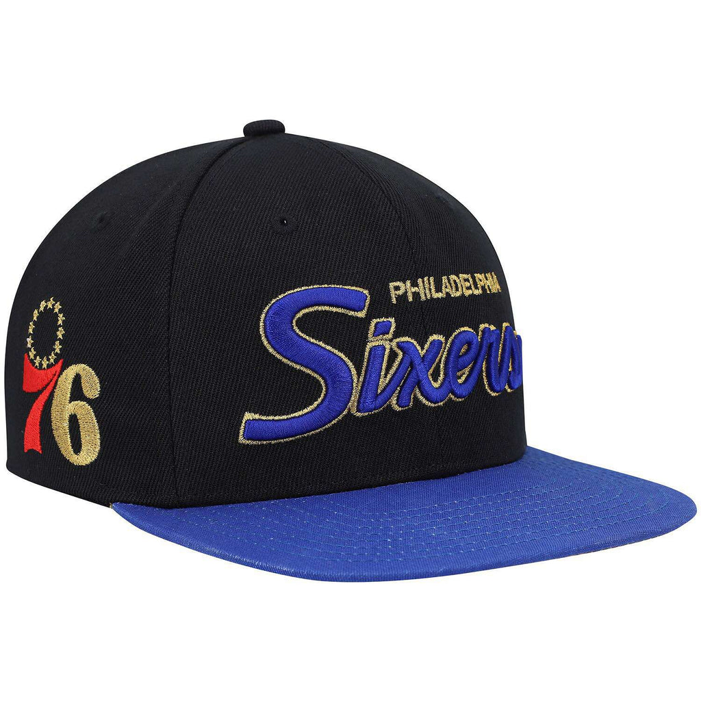 MENS MITCHELL & NESS NBA 75TH GOLD SNAPBACK 76ERS - BLACK