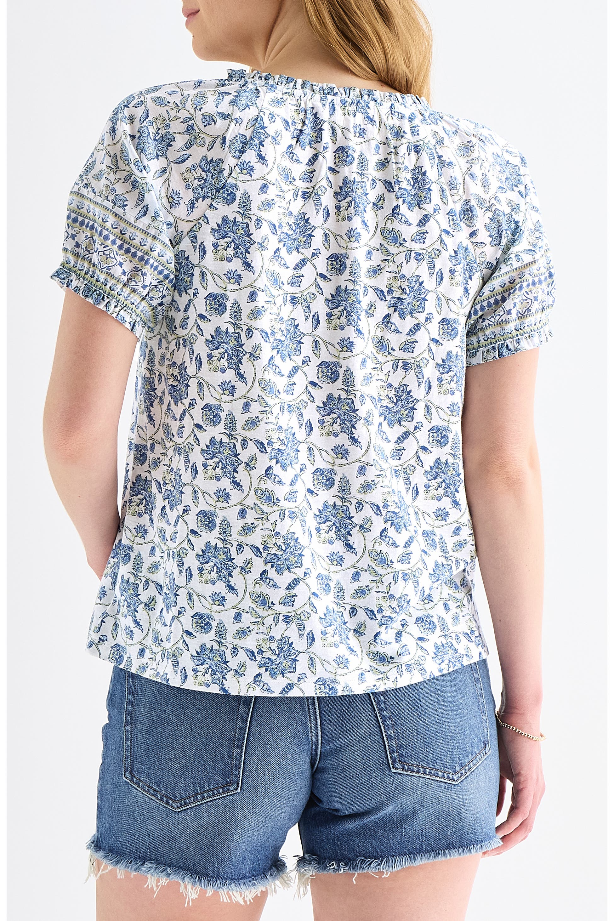 [159549-460] WOMENS LUCKY BRAND SHORT SLEEVE NOTCH NECK - BLUE MULTI