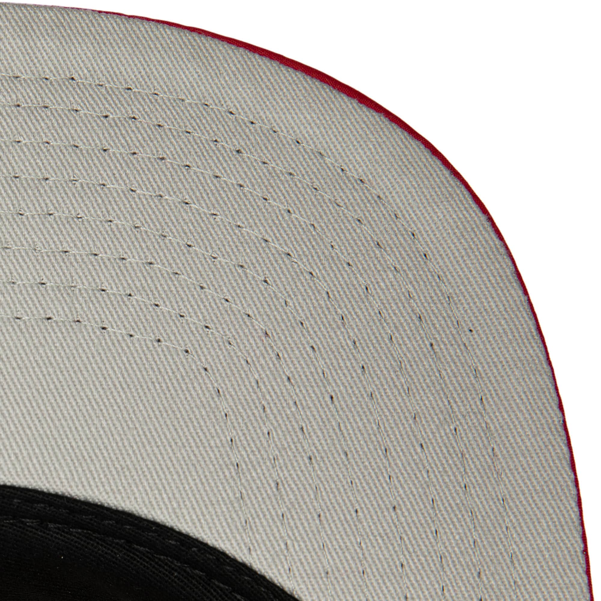 Mens MITCHELL & NESS NBA NYLON SZN DEADSTOCK BULLS