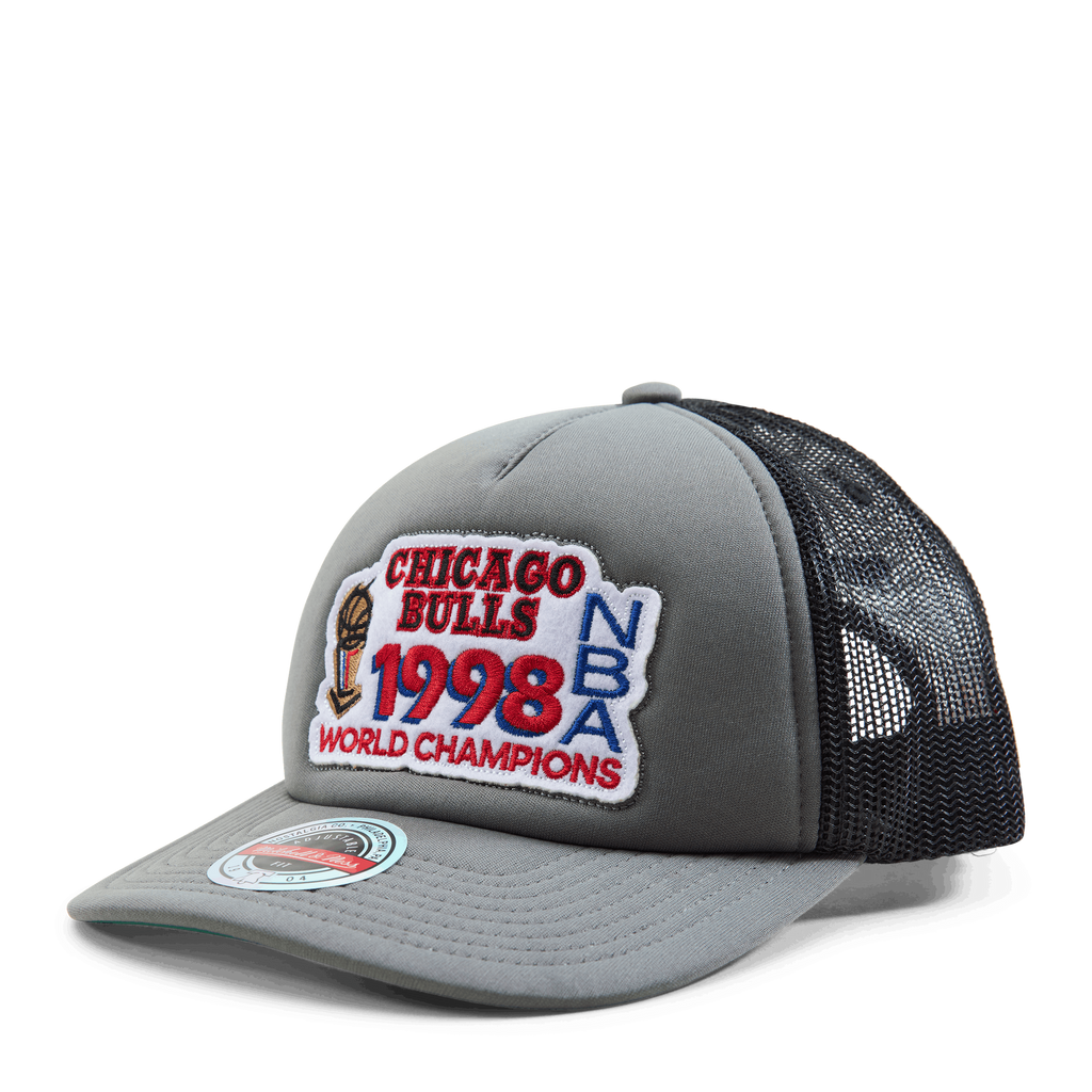 MENS MITCHELL & NESS NBA CHAMPIONSHIP TRUCKER BULLS - DARK GREY