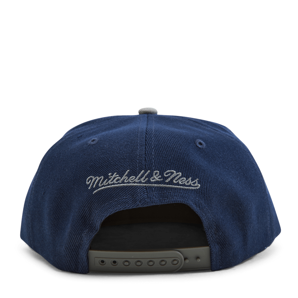 MENS MITCHELL & NESS NBA NAVY SPIRIT SNAPBACK BULLS - NAVY-GREY