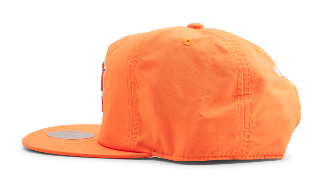 MENS MITCHELL & NESS NBA NEON NYLON SNAPBACK KNICKS - ORANGE