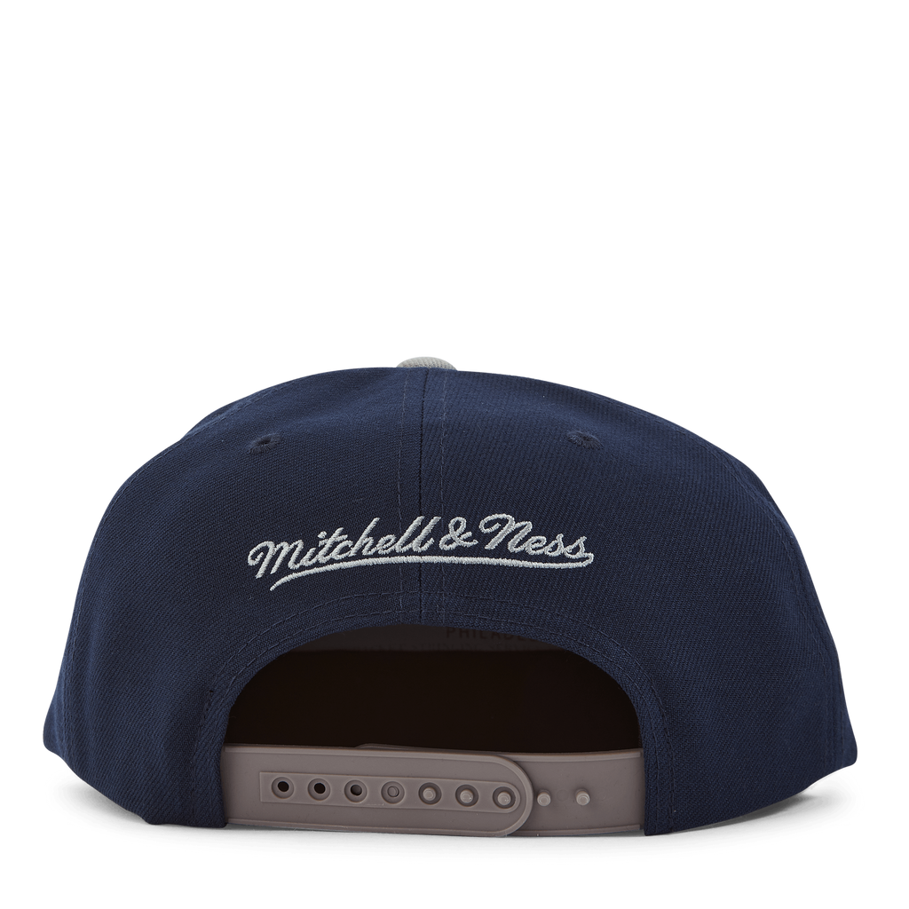 MENS MITCHELL & NESS NBA NAVY SPIRIT SCRIPT SNAPBACK BULLS - NAVY-GREY
