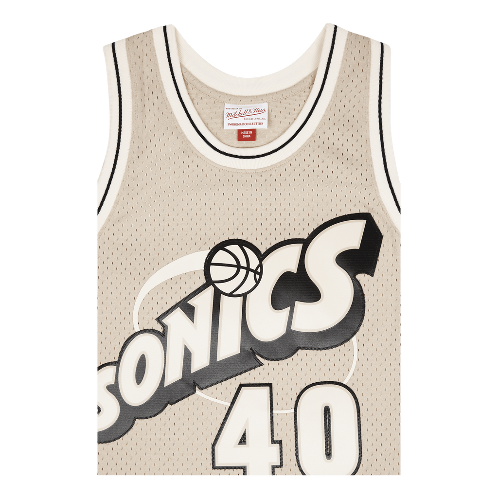 MENS MITCHELL & NESS KHAKI BLACK SWINGMAN JERSEY SUPERSONICS 1995 SHAWN KEMP