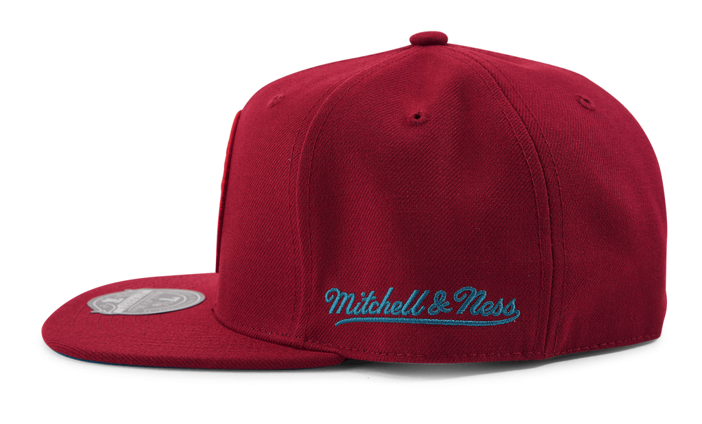 MENS MITCHELL & NESS NBA NORTHERN LIGHTS FITTED HWC CELTICS