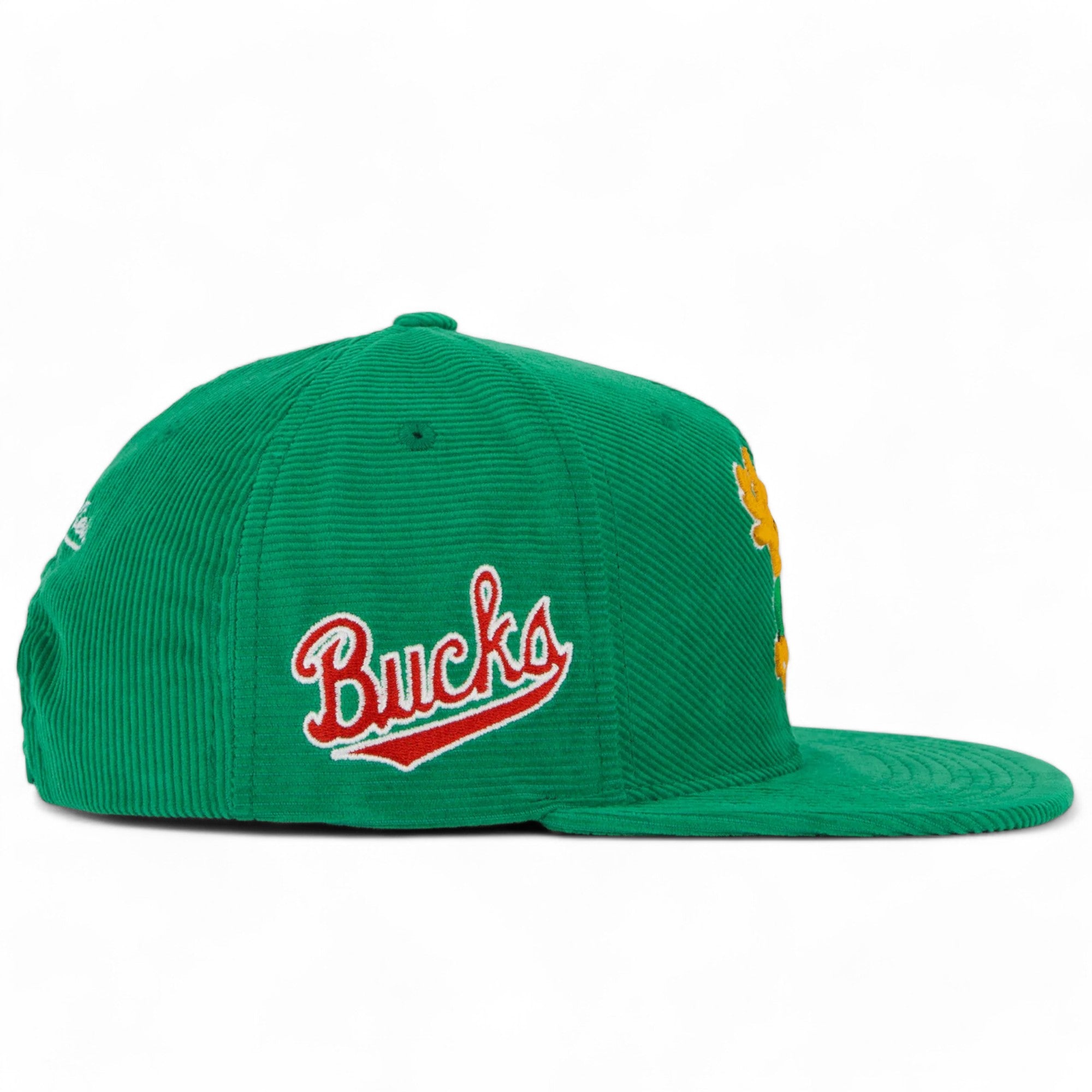 MENS MITCHELL & NESS NBA ALL DIRECTIONS SNAPBACK HWC BUCKS - GREEN