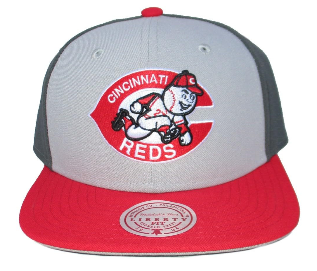 MENS MITCHELL & NESS MLB TRIPLE PLAY LIBERTY SNAPBACK COOP REDS
